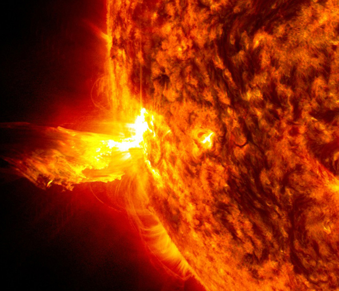 Erupción solar en ultravioleta extremo